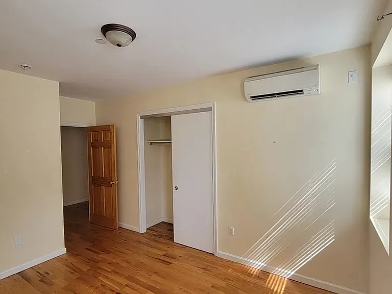2034 2nd Ave #4B — Photo 8
