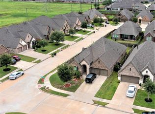 2918 Rainflower Knoll Ln, Pearland, TX 77584
