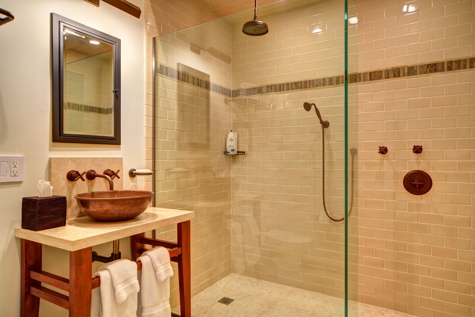 12 Baiting Hollow Rd, East Hampton, NY 11937 Out East