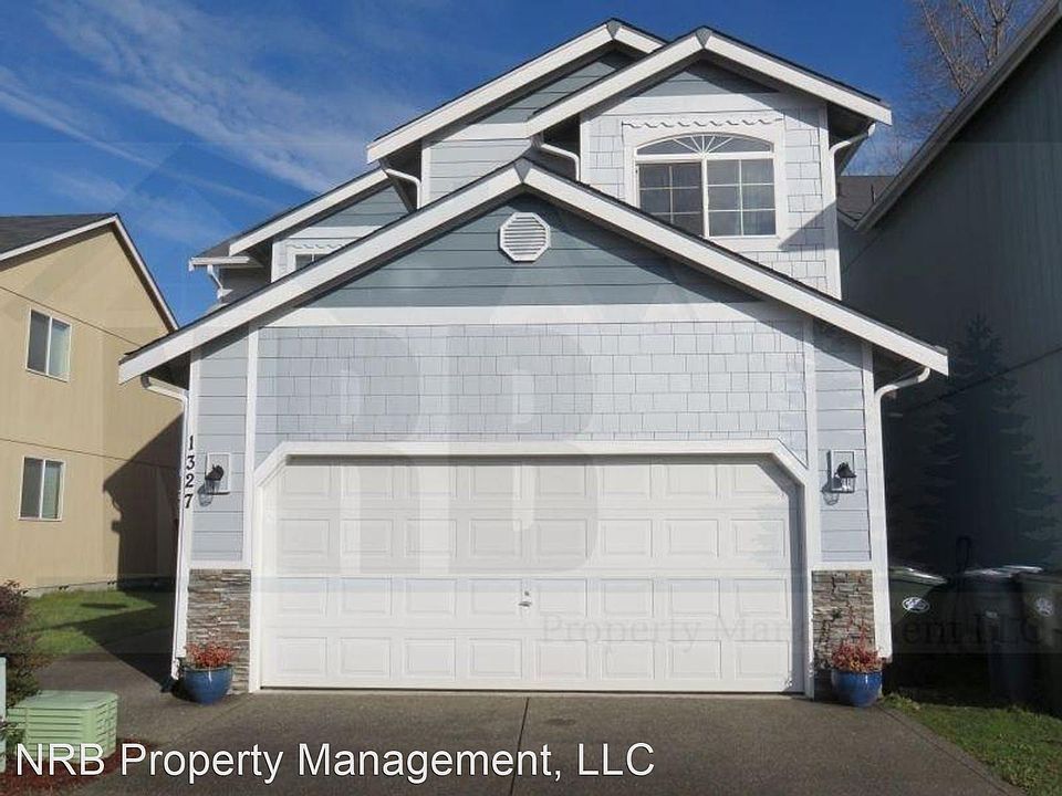 1st image of 1327 196th St E