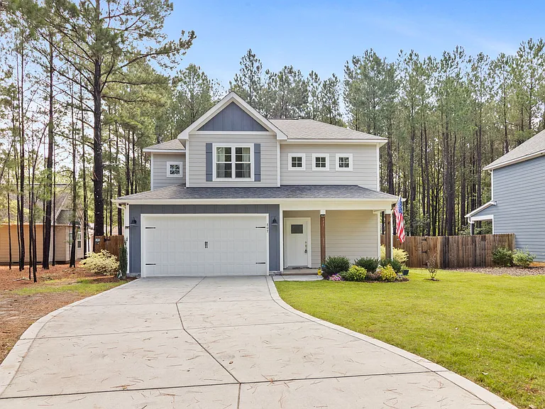 807 Thrush Dr — Photo 1