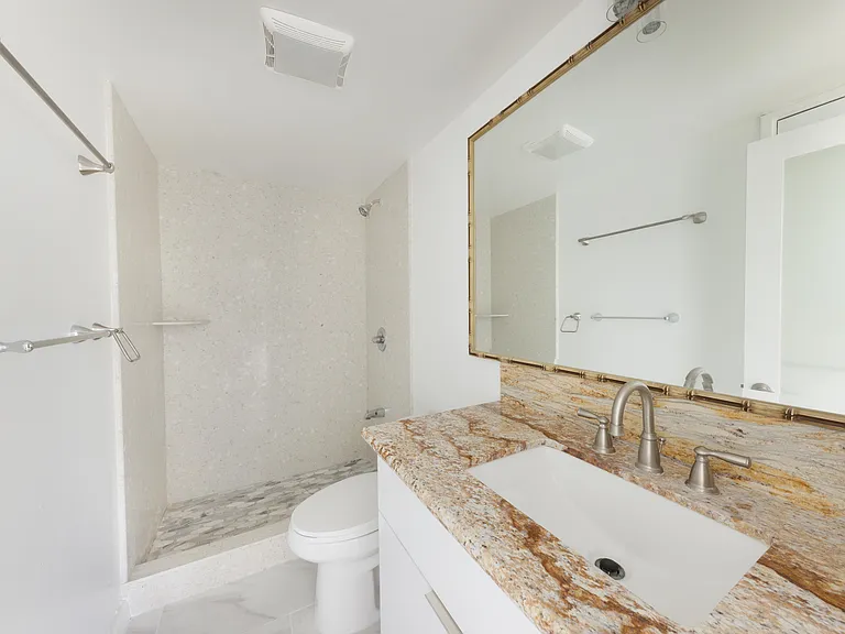 2745 Kapiolani Blvd #404 — Photo 4