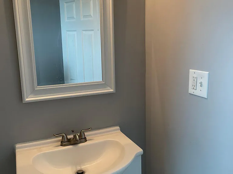 4751 Upland St — Photo 5
