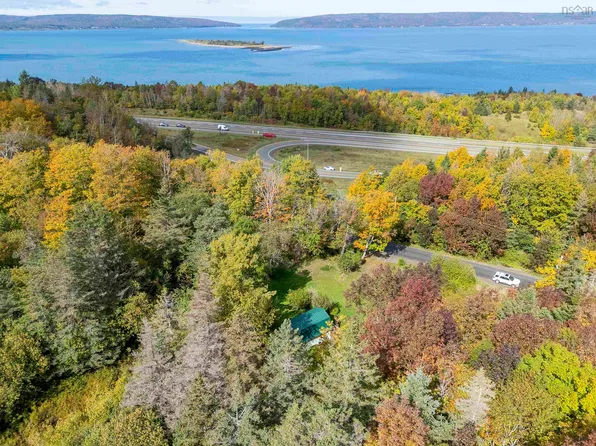 24 Old Post Rd, Smiths Cove, NS B0S 1S0