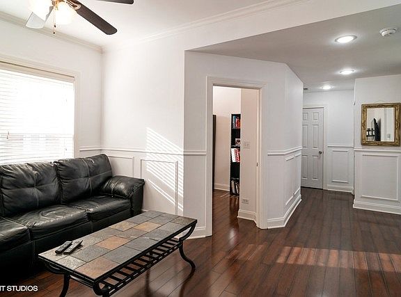 3rd image of 4914 N Kedzie Ave APT 3E