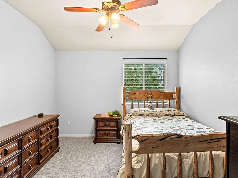 227 Sandstone Trl — Photo 18