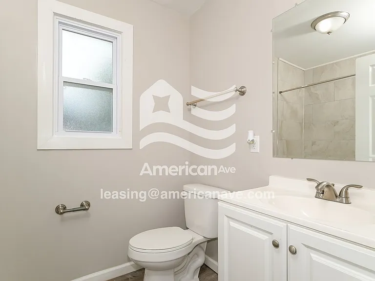 189613_014_bathroom_14.jpg