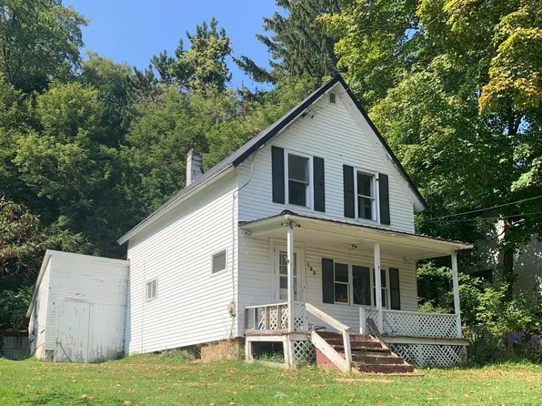 123 Duane St, Malone, NY 12953