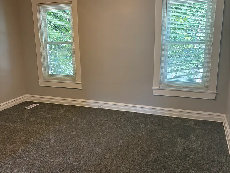 948 W Chew St — Photo 17