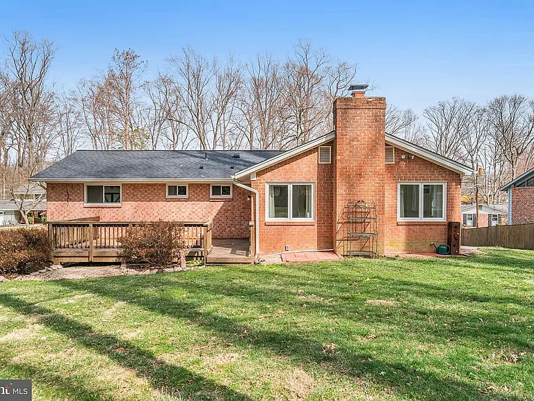 8651 Cromwell Dr — Photo 45
