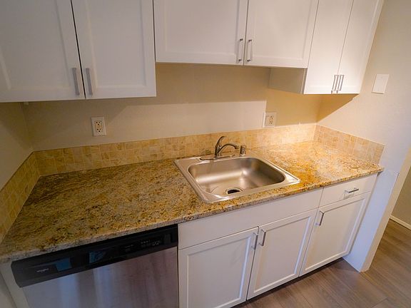 4th image of 10545 SE 238th St #11