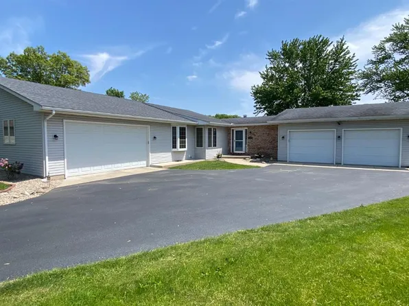 1249 Brandywine Rd, Crown Point, IN 46307