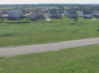 166 Hawthorne Dr, Winchester, KY 40391