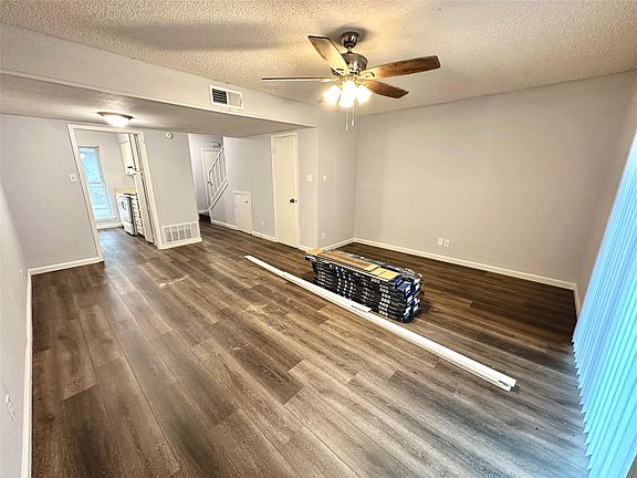 5th image of 3822 Southway Dr APT 102