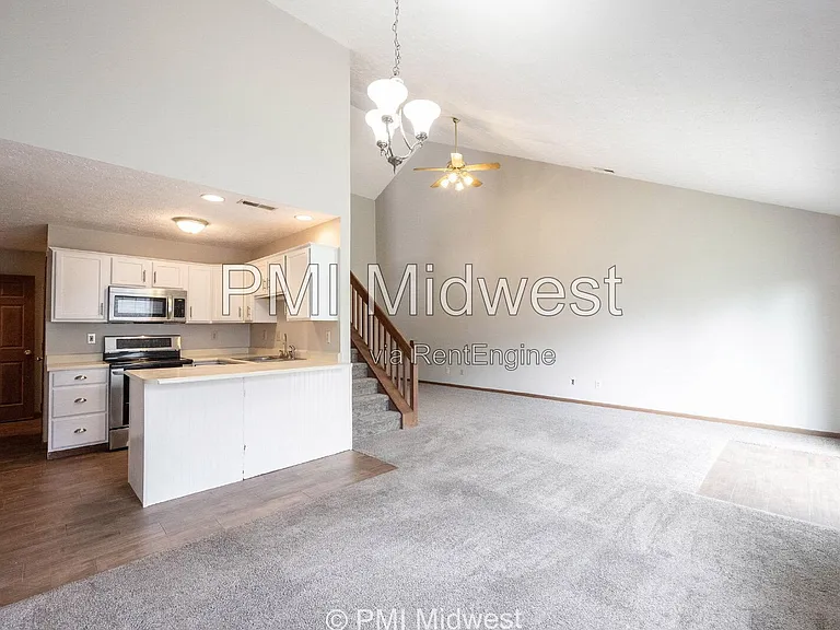 1092 Cobra Dr — Photo 12