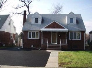 79 Parkway, Rochelle Park, NJ 07662