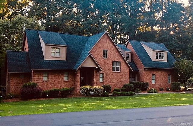 1st image of 410 W Glen Eagles Rd