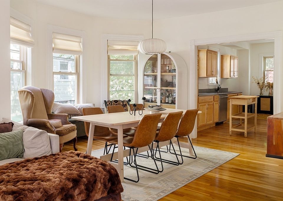 1st image of 21 Stone Ave Unit 21