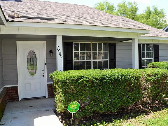 4th image of 7049 Tudor Ln
