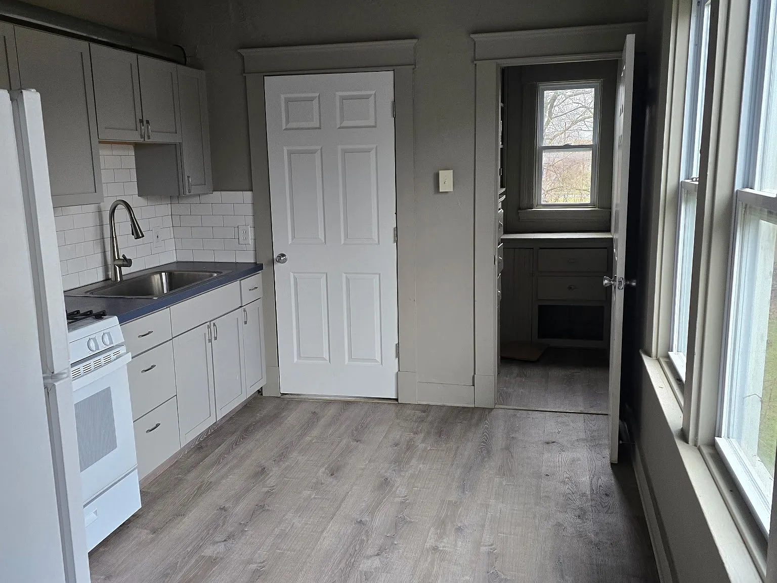 2242 Fischer Street - 1 — Photo 2