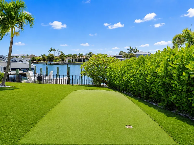 2882 W Vina Del Mar Blvd — Photo 52