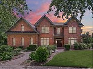 2249 Maple Ave, Northbrook, IL 60062