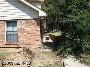 5th image of 9141 E Parkway N