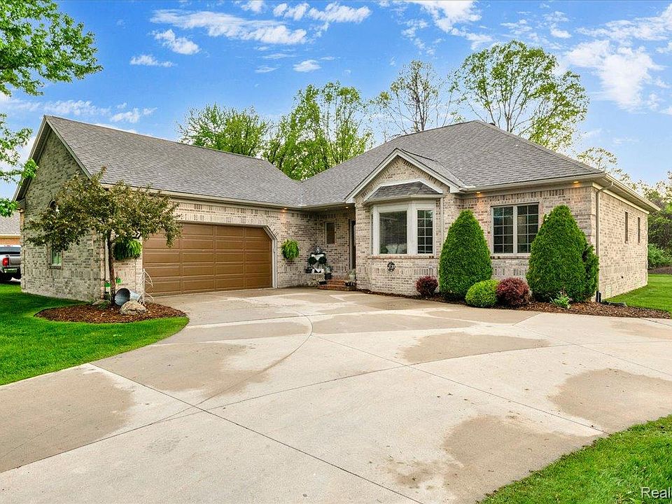 1st image of 2376 Joseph Tamron Dr W
