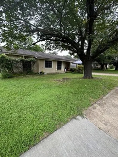 314 Shorewood Dr Photo 1
