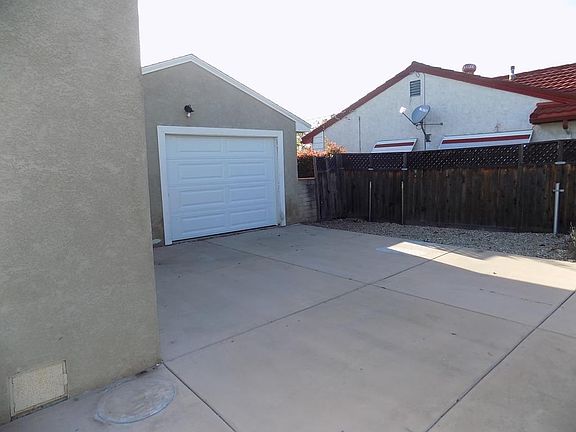 3rd image of 6201 Danbury Way