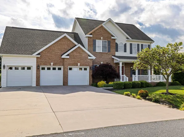 224 Kensington Dr, Elkton, VA 22827