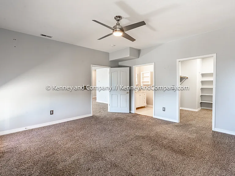4715 Paramount Pl — Photo 8