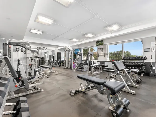 440 Kent Avenue image 13 of 13