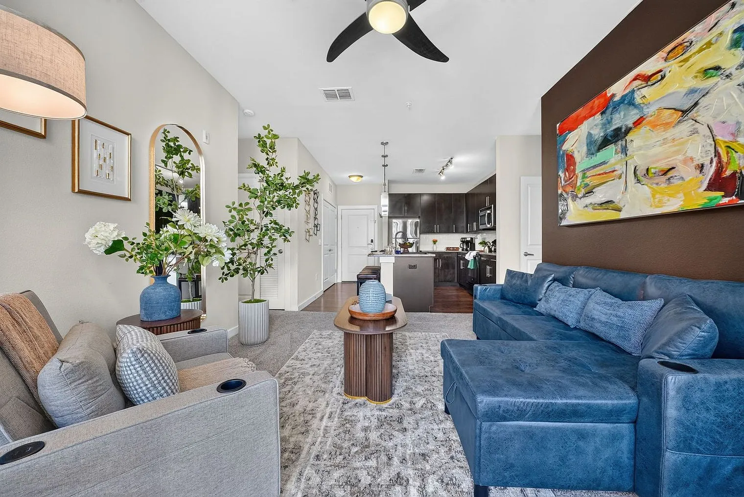 2 bed, 2.0 bath, 1097 sqft, $5,184 — Photo 3
