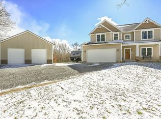 134 Wonderland Park Rd, Evans City, PA 16033