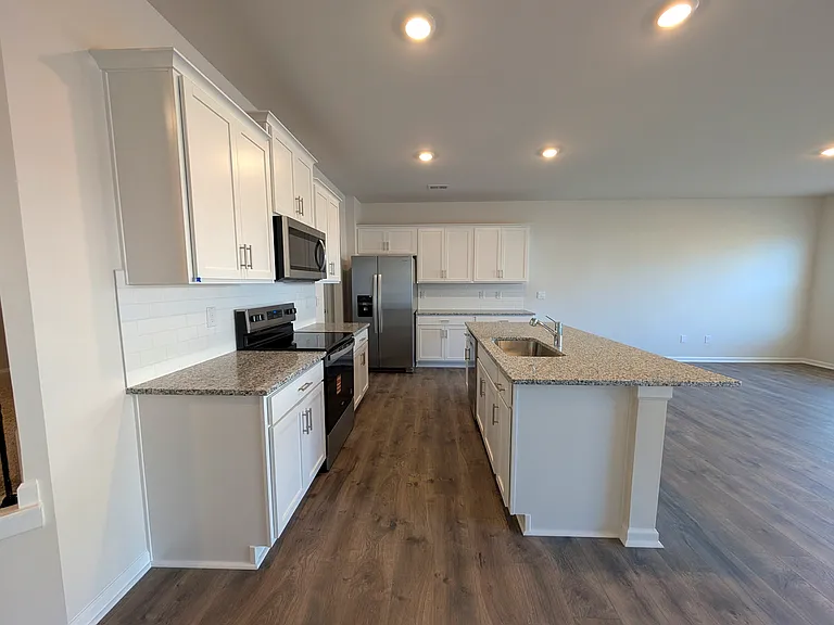 1664 Hallview Ct — Photo 6