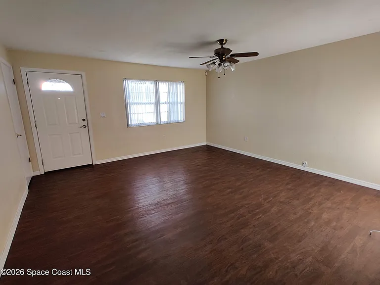 2330 Jason St — Photo 10