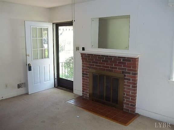 2nd image of 1324 Dover Pl