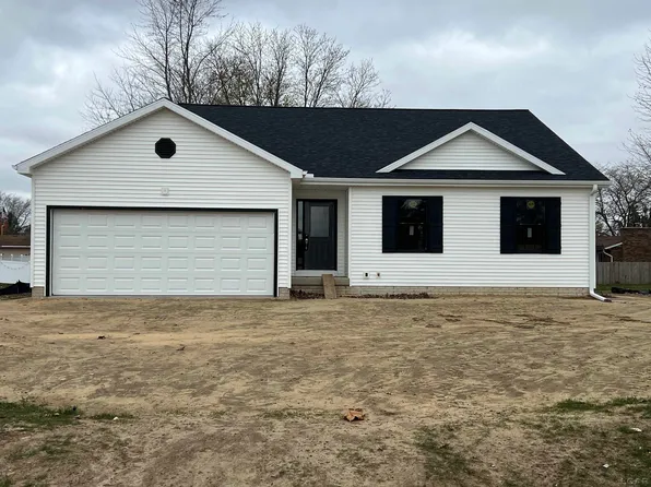 416 Clark St, Morenci, MI 49256