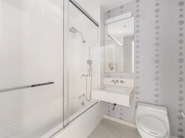 21 East 96th Street image 20 of 24