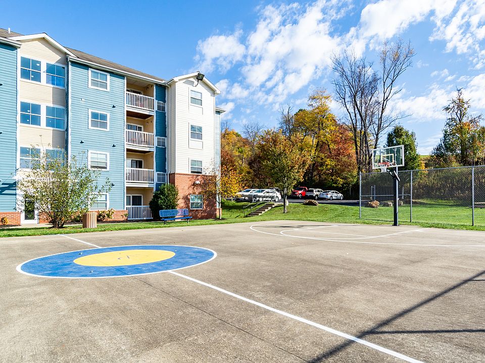 West Run-Basketball Court3