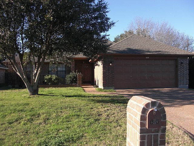 1st image of 609 Abbey Ln