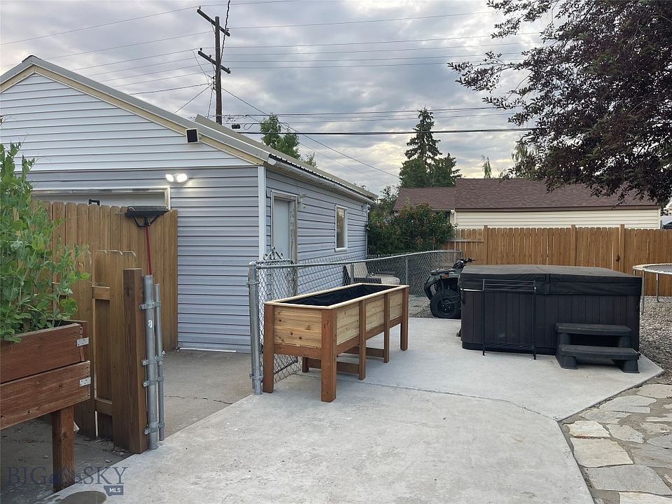 2nd image of 2625 Saint Ann St