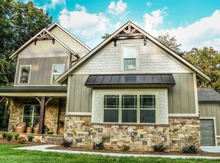 7240 Blackstone Dr, Signal Mountain, TN 37377