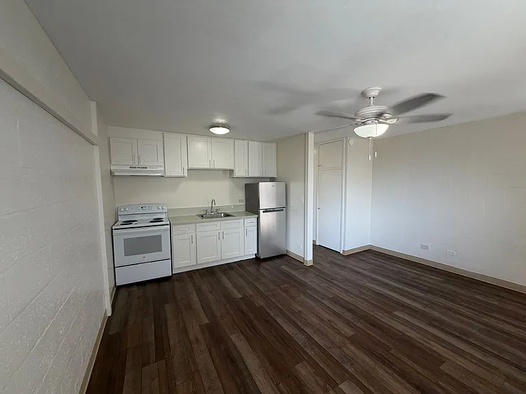 437 Pau St — Photo 2