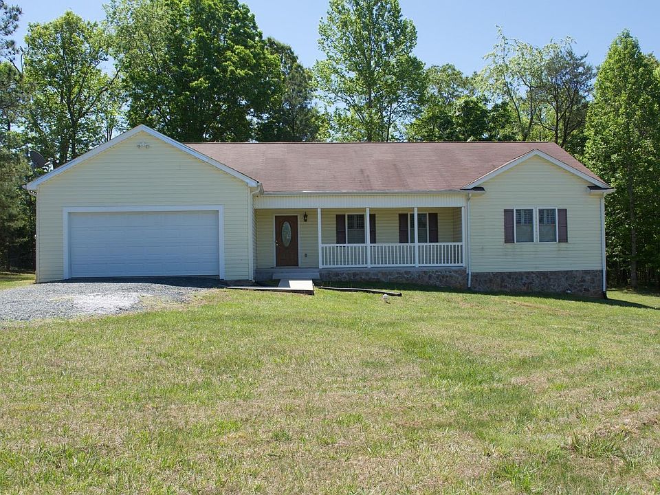1st image of 151 Cambridge Ct