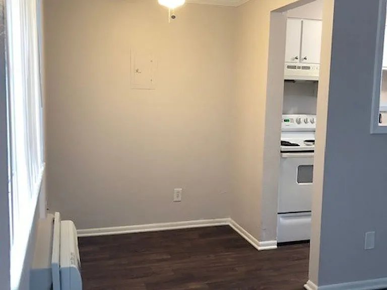 3425 S Marion St — Photo 4