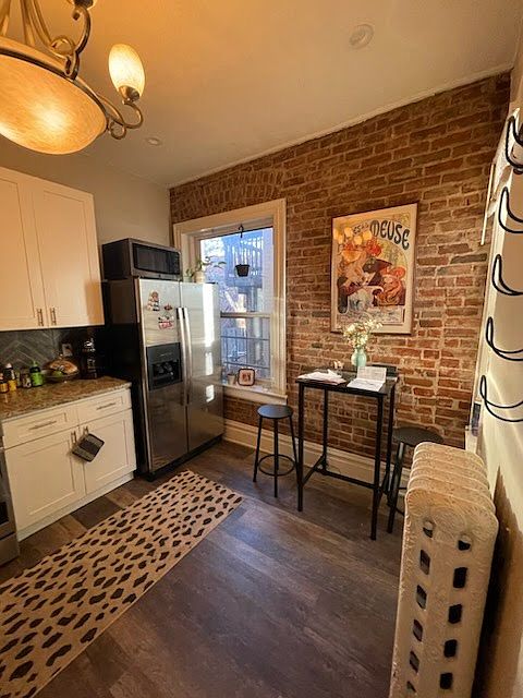1st image of 1116 N Emerson St APT 1