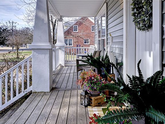 4th image of 2205 Seaford Rd