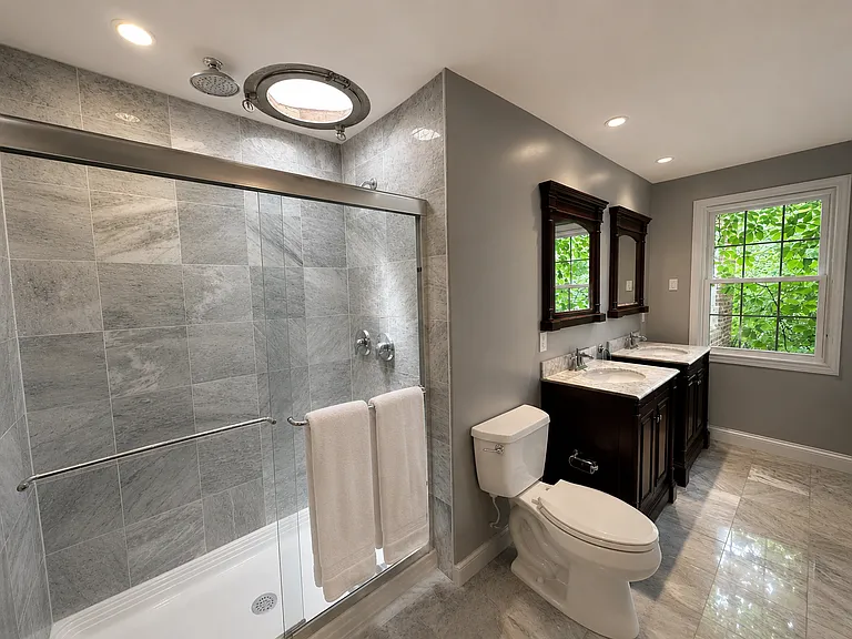 4431 P St NW — Photo 10